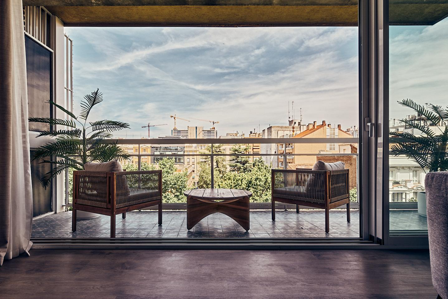 Bright 4-bed apartment with terrace on Serrano in Serrano, Salamanca